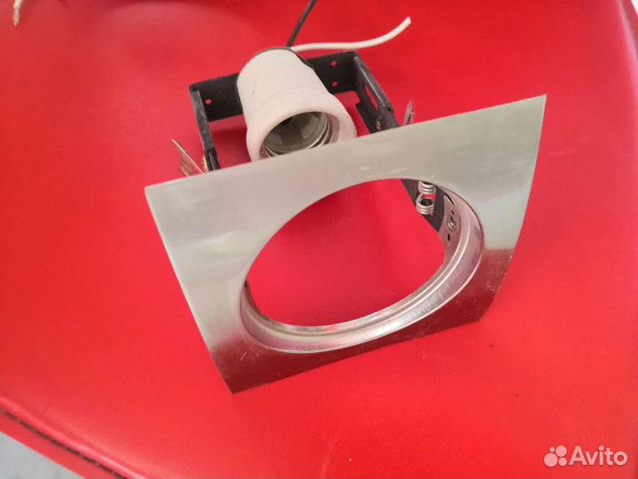 Светильники точечные