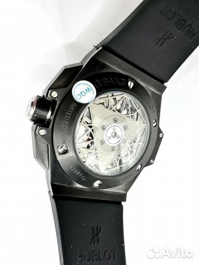 Часы Hublot Big Bang Sang Bleu