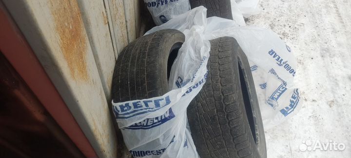 Viatti Brina V-521 215/50 R17