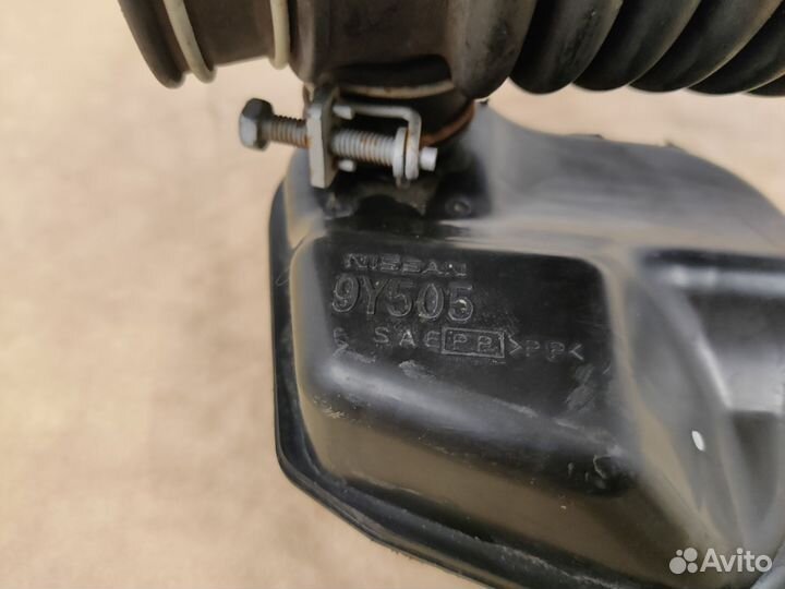 Патрубок воздушного фильтра Nissan Teana J31