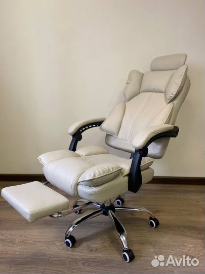 Офисное кресло новое