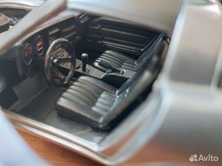 Модель автомобиля Chevrolet Corvette 1979 1:24