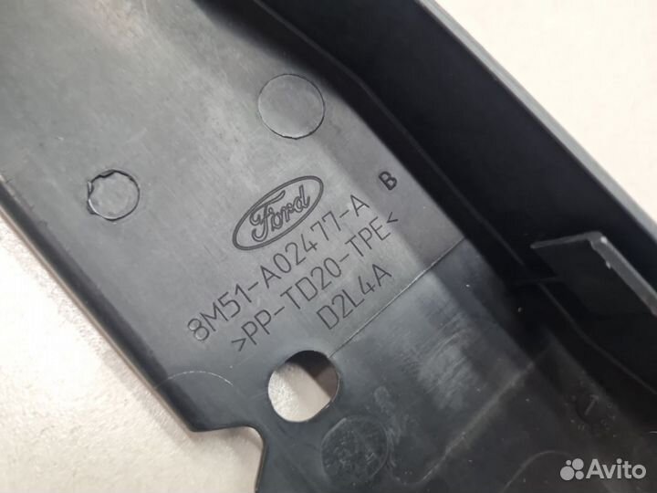 Накладка переднего крыла левого Ford Focus 2.5 2008-2011