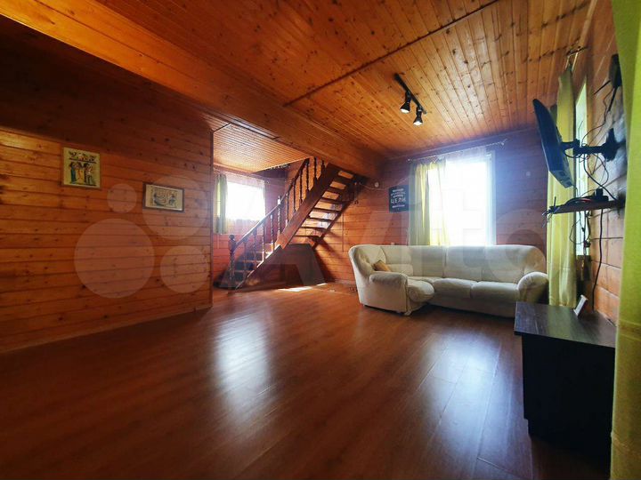 Коттедж 130 м² на участке 10 сот.