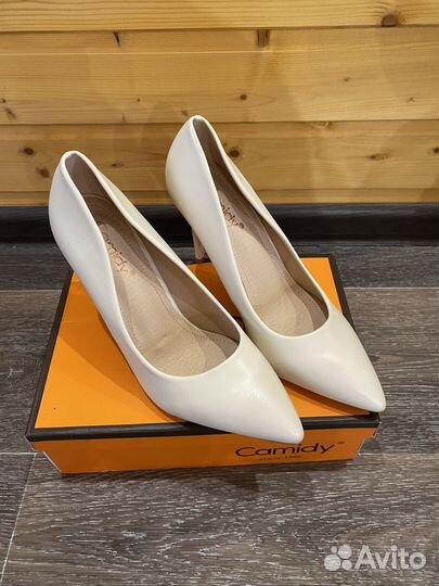 Туфли женские 38 размер бежевые