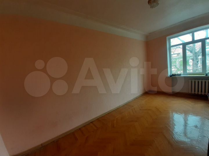 3-к. квартира, 71,4 м², 2/4 эт.