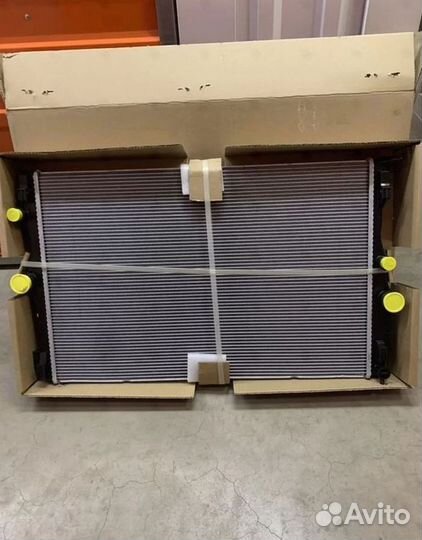 Радиатор охлаждения Мерседес W247 CLA