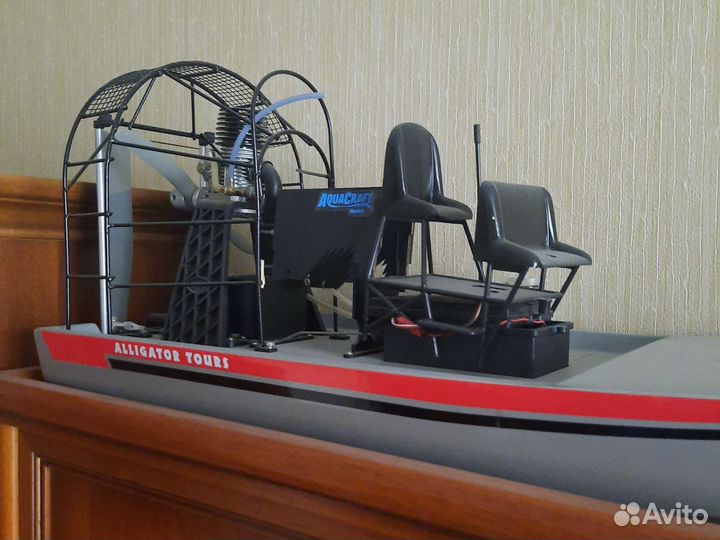 Радиоуправляемая модель с двс