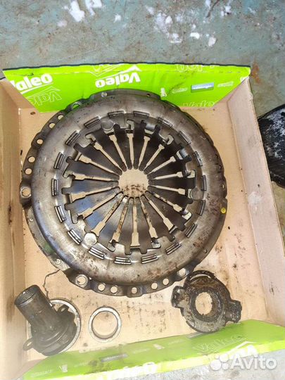 Продам сцепления на Ситроен Берлинго
