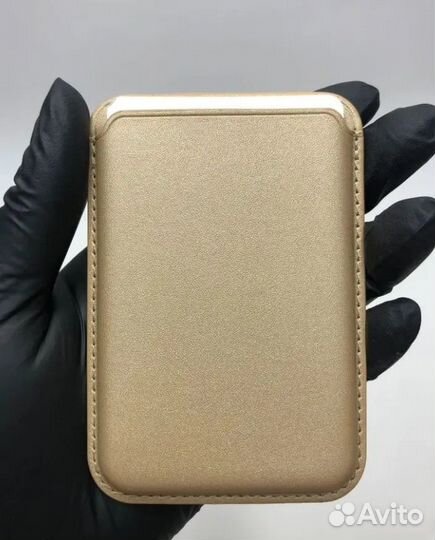 Картхолдер на магните MagSafe золотистый