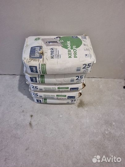 Плиточный клей Bergauf