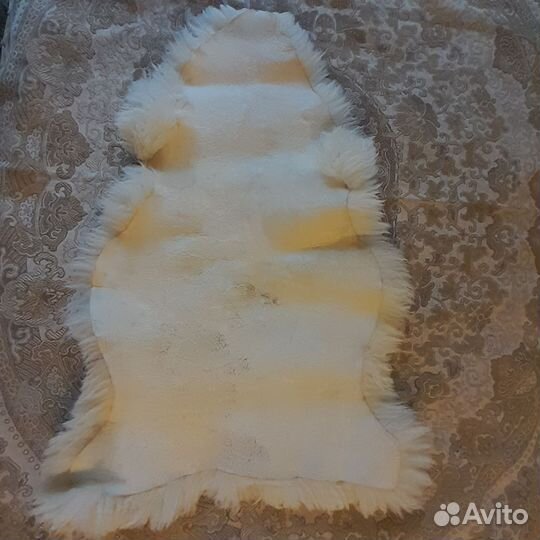 Овечья шкура натуральная на сиденье авто