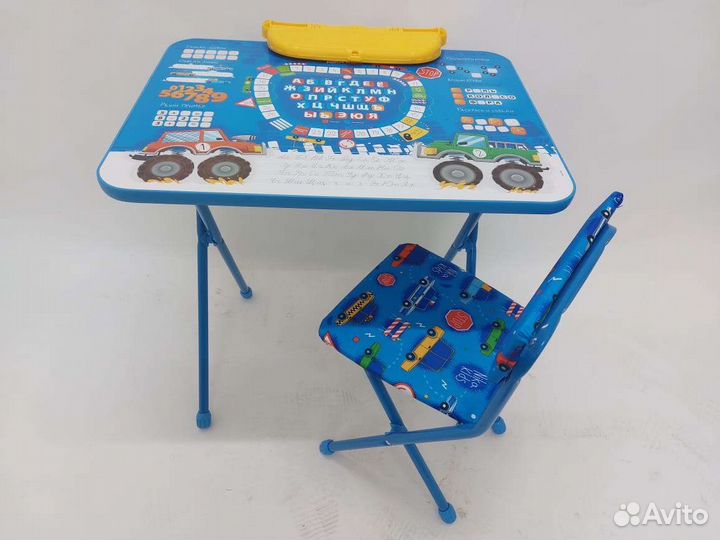 Набор детской мебели (новый)