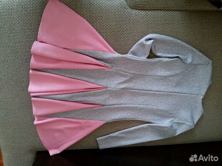 Новое платье размер 46. Жил городок