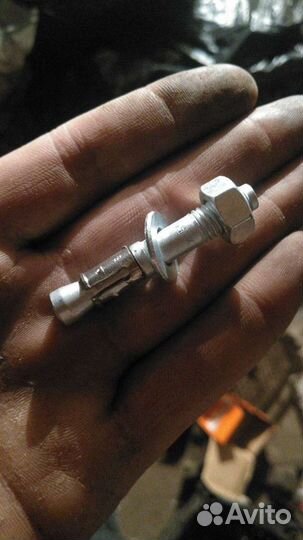 Анкерный болт