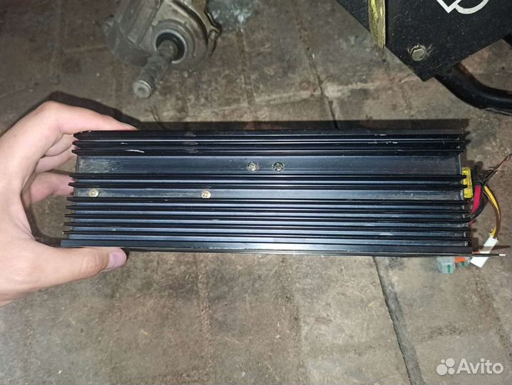 Усилитель в авто