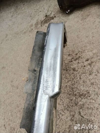 Губа на бампер Ford Explorer 1