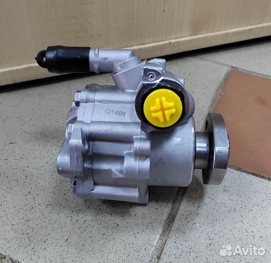 Насос гур VW Passat B4 / Golf 3 (с выносом) новый