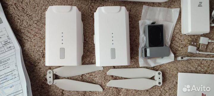 Квадрокоптер fimi X8 SE 2022 V2 Combo белый