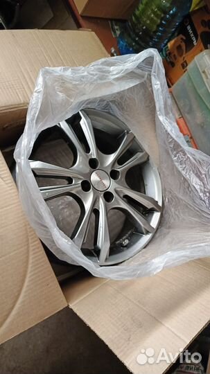 Литые диски r16 на renault sandero, Logan и тд
