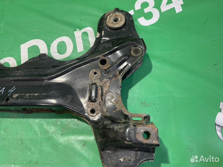 Подрамник передний skoda octavia a4 tur