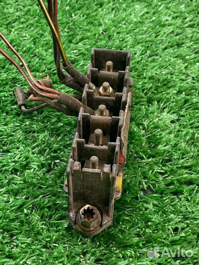 Соединительная колодка Mercedes-Benz 190 W201