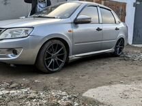 ВАЗ (LADA) Granta 1.6 MT, 2012, 182 616 км, с пробегом, цена 400 000 руб.