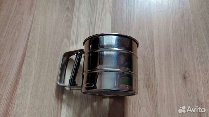 Кружка сито для просеивания муки б/у нужен ремонт