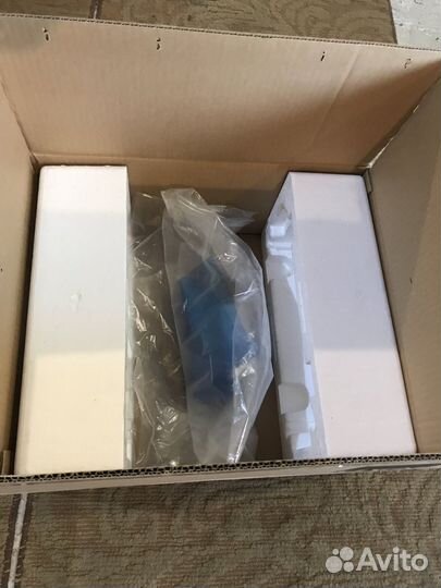 NAD C 372 фабричная упаковка от усилителя, коробка