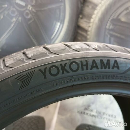 Yokohama Advan Sport V107E 275/45 R21