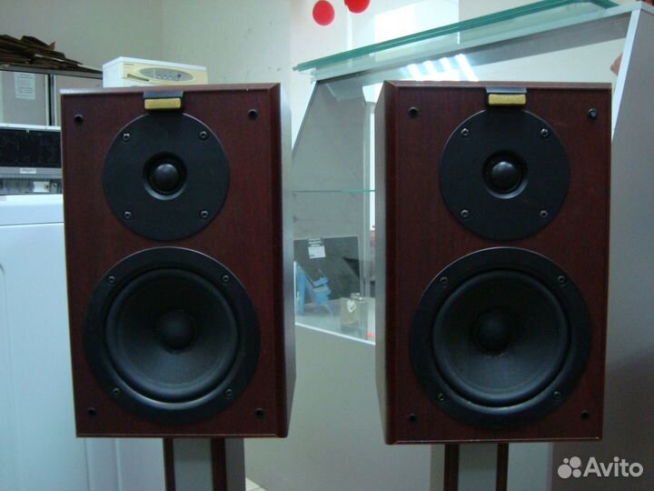 Пассивные полочные колонки Jamo