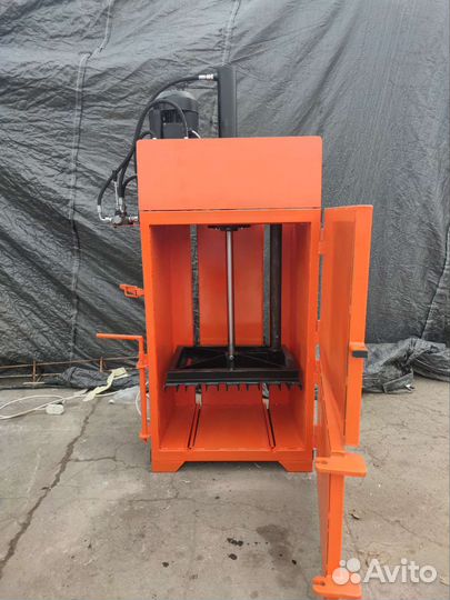 Пресс гидравлический пм-8 для вторсырья