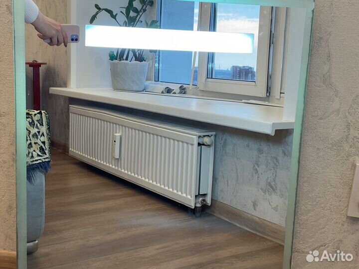 Зеркало с подсветкой для ванной