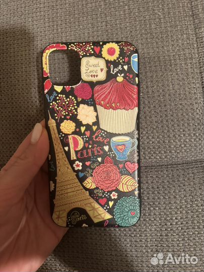 Чехлы на телефон iPhone 11