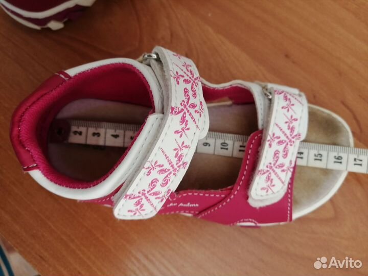 Босоножки для девочки 27 размер. Бронь