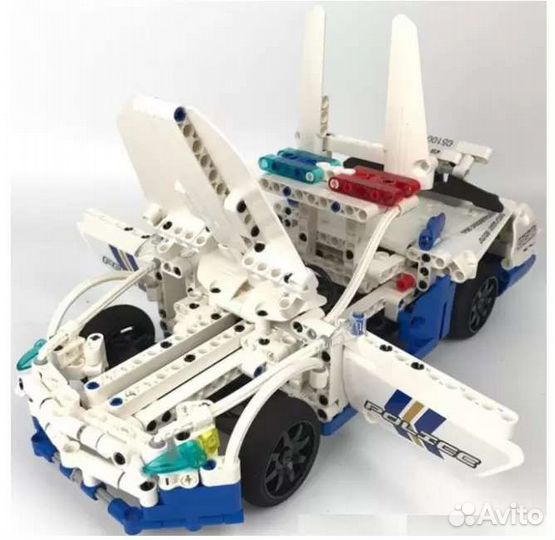 Lego Technic полицейская машина