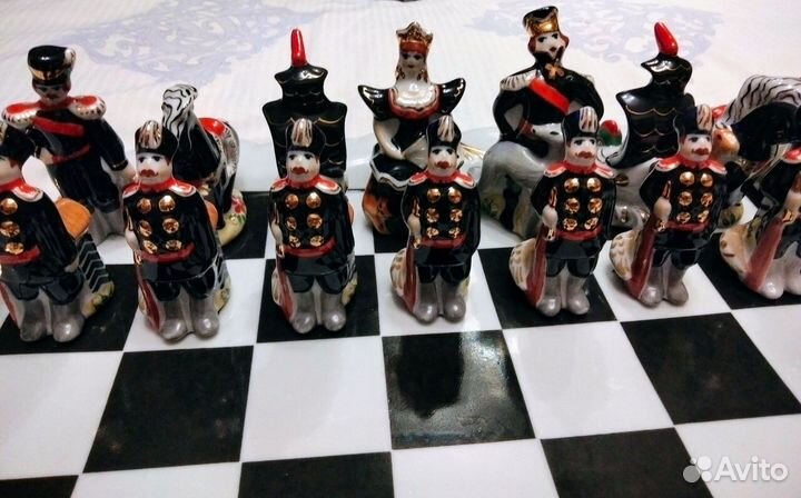 Шахматы из фарфора
