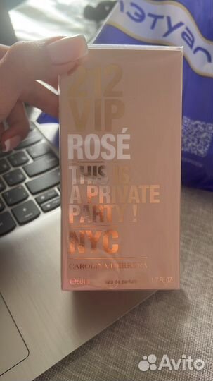 Туалетная вода духи Carolina Herrera 212 vip rose