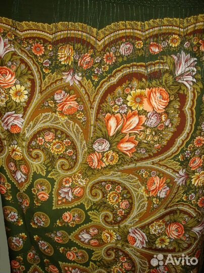 Павловопосадская шаль 