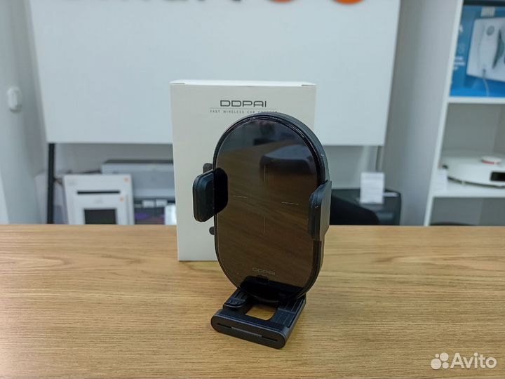 Держатель с функцией беcпроводной зарядки DDPai Wi
