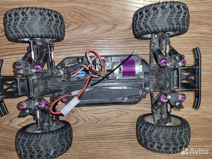 Машина на радиоуправлении HSP