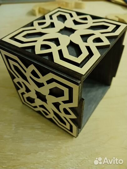 Коробка подарочная деревянная