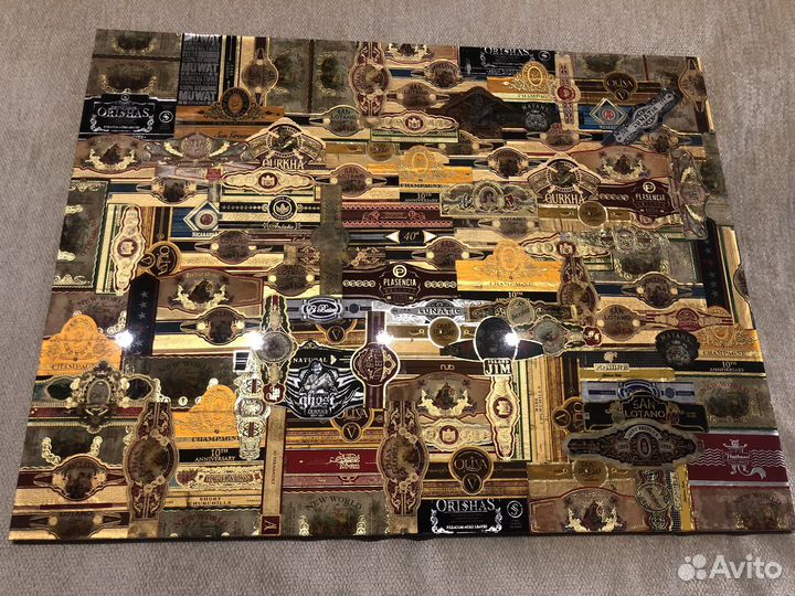 Картина под смолой