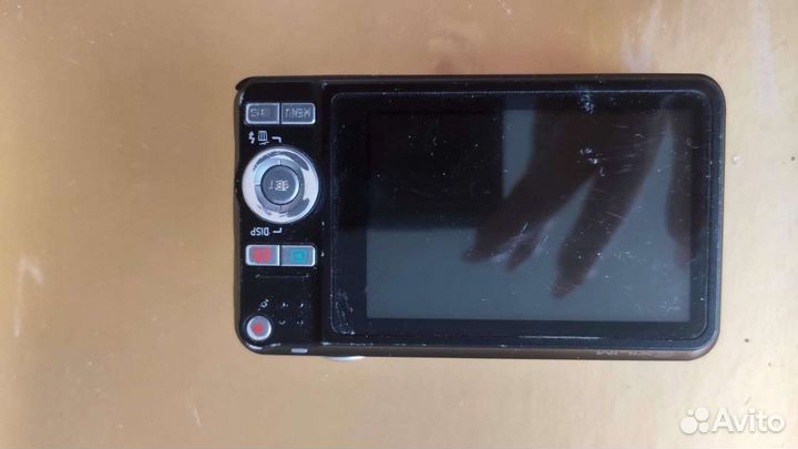 Компактный фотоаппарат