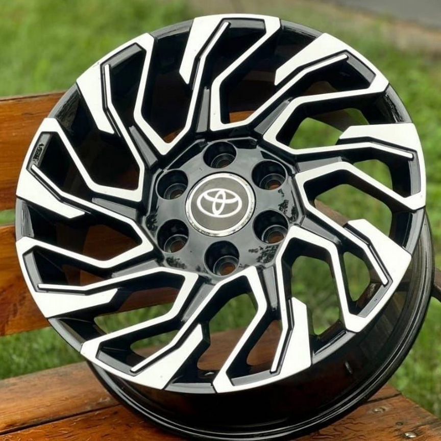 Литые диски Toyota 8×R20 6×139.7