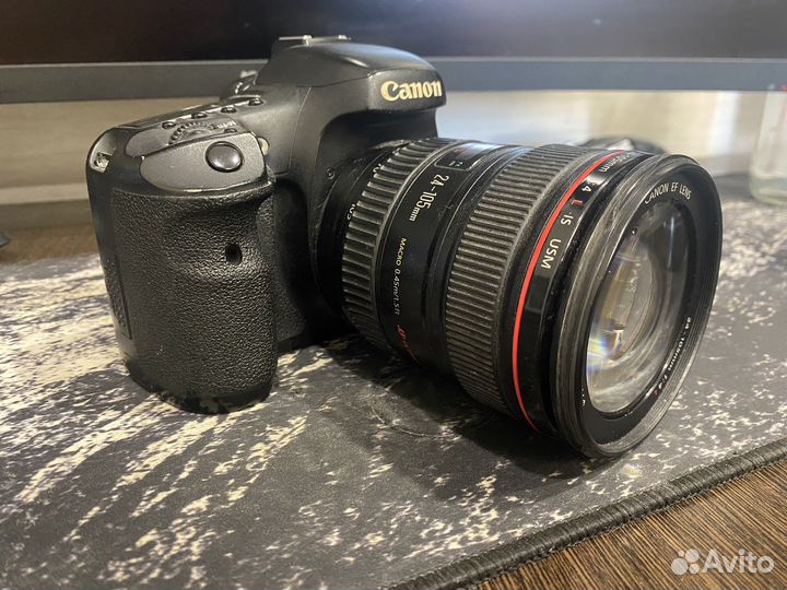 Зеркальный фотоаппарат