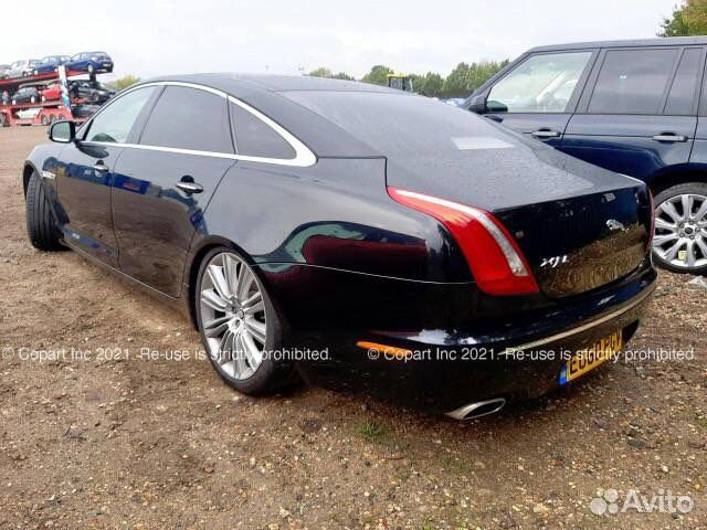 В разборе Jaguar XJ 2011 год