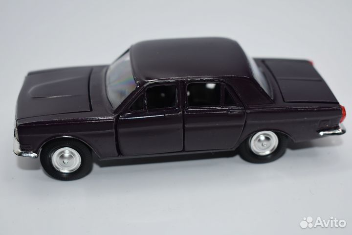 Волга газ 24 модель 1:43