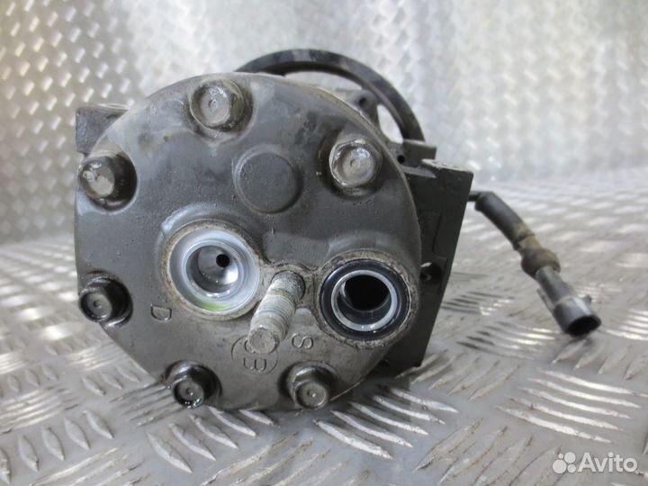 Компрессор кондиционера DAF 2046604