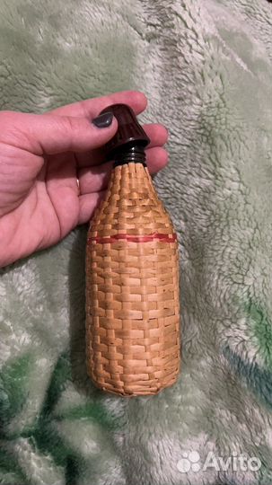 Продаю Сувенир Плетённая бутылка СССР